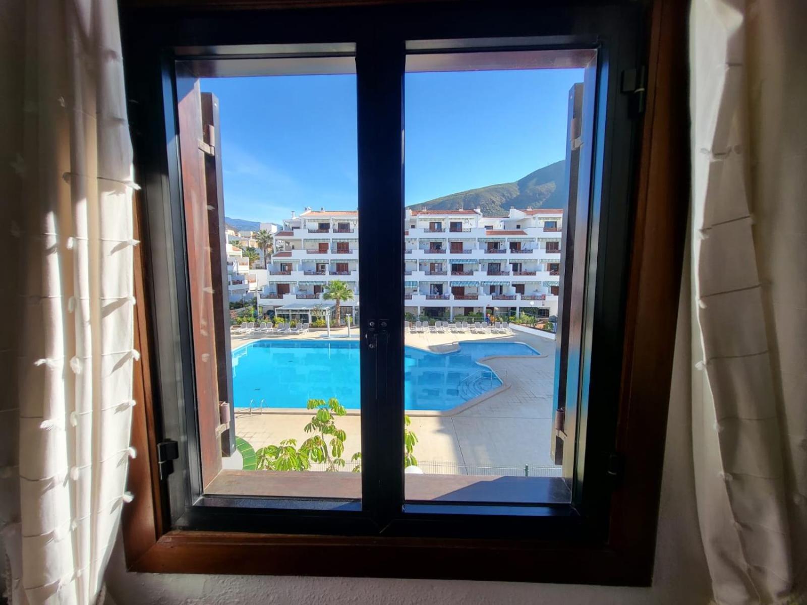 Appartamento Victoria Court II H112 - One Bed Los Cristianos  Esterno foto